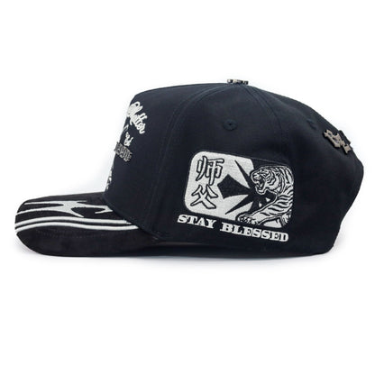 Gorra Baez x Shifu MOM