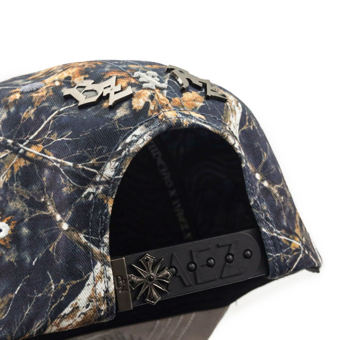 Gorra Baez x Shifu MOM
